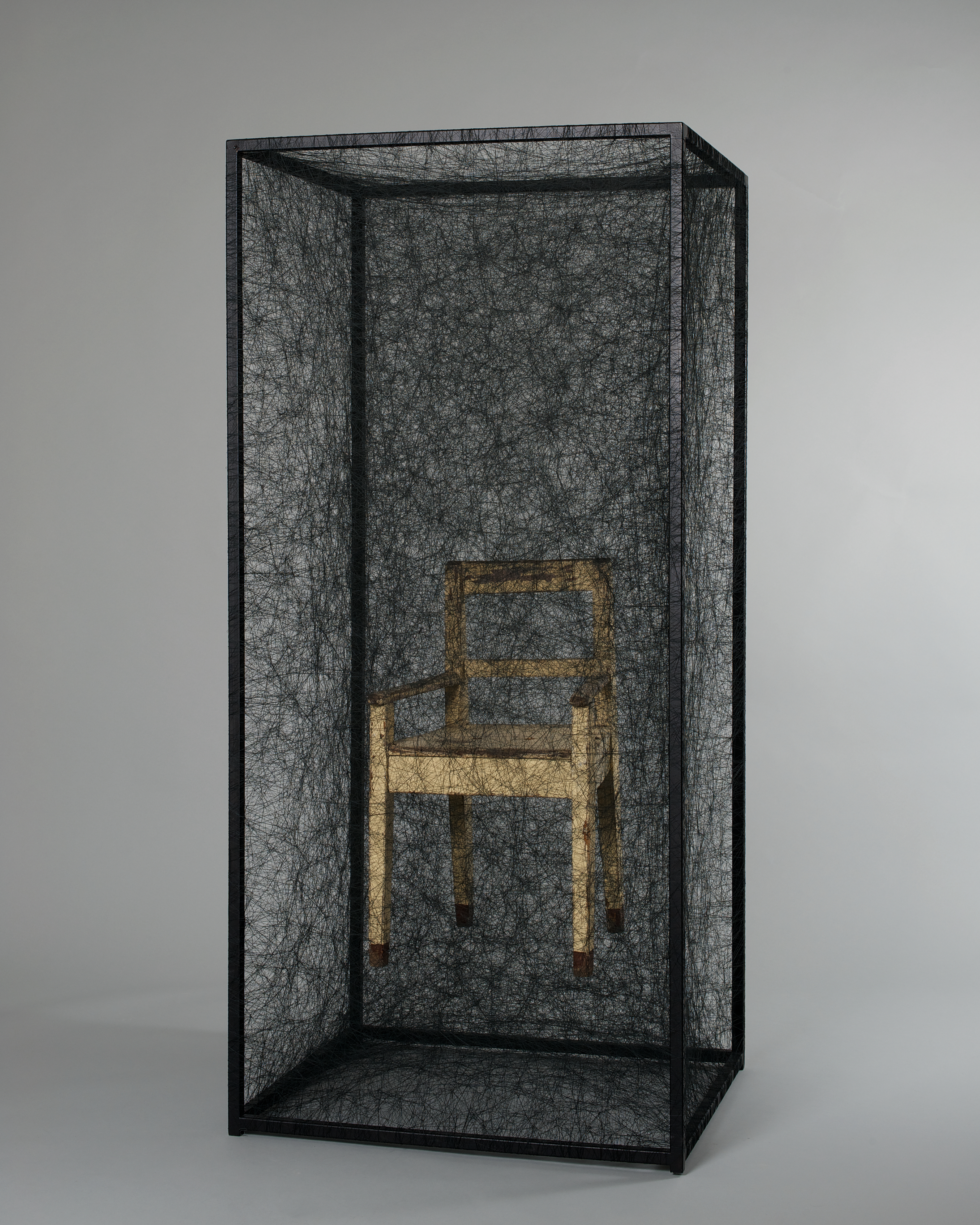 Chiharu Shiota, State of Being (Chair), 2012 / Kendi Gölgesinde